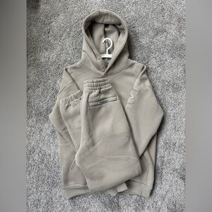 COMFRT Travel Essentials Set